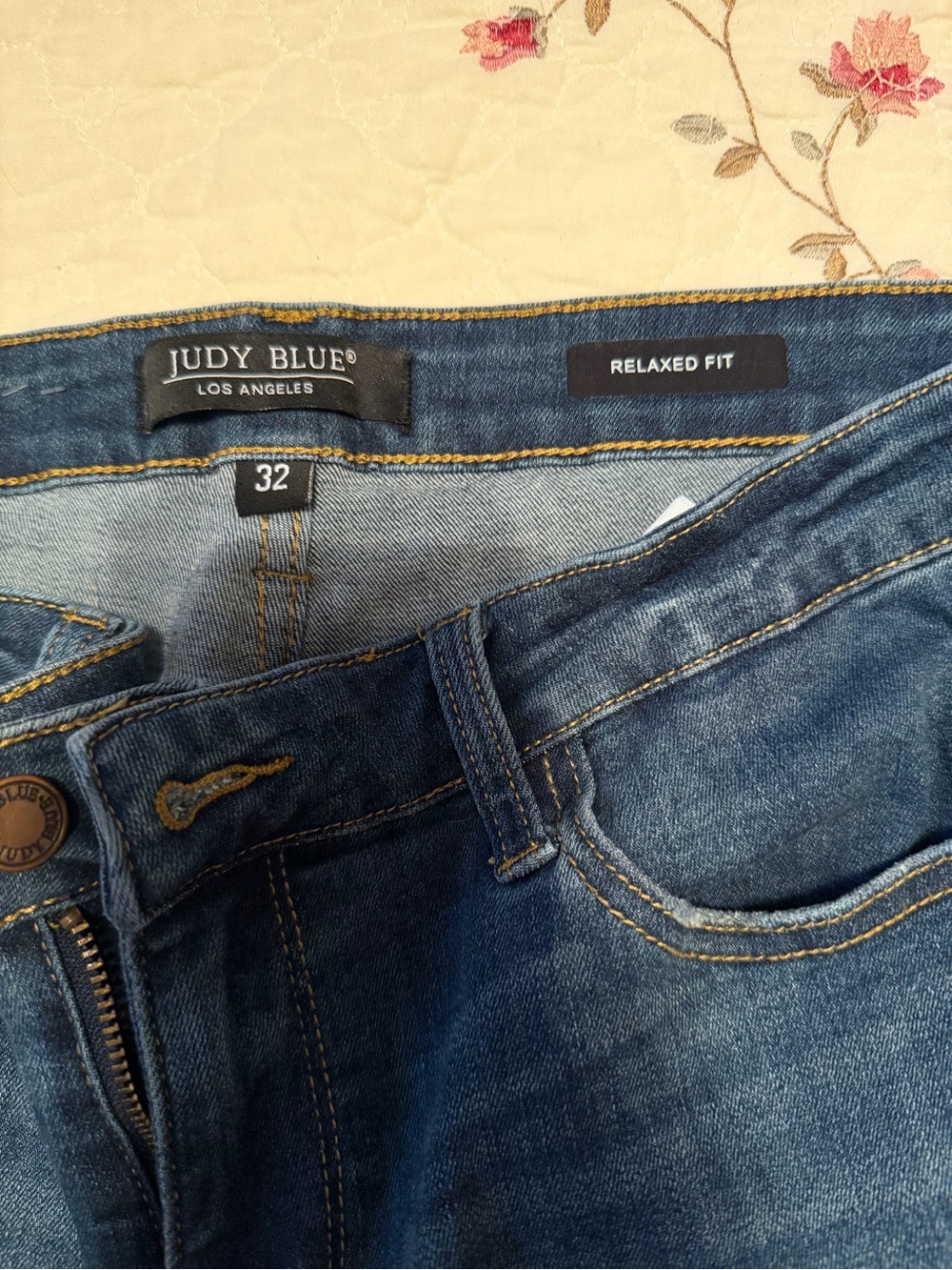 Judy Blue Brand Dark Blue Women's Slim Straight Jeans - Picture 2 of 4